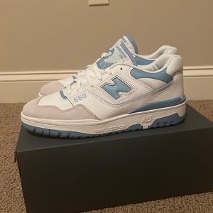 NB blue 550 NEVER WORN! Purchased in wrong size 🥺 size 9.5 men, size 11 women